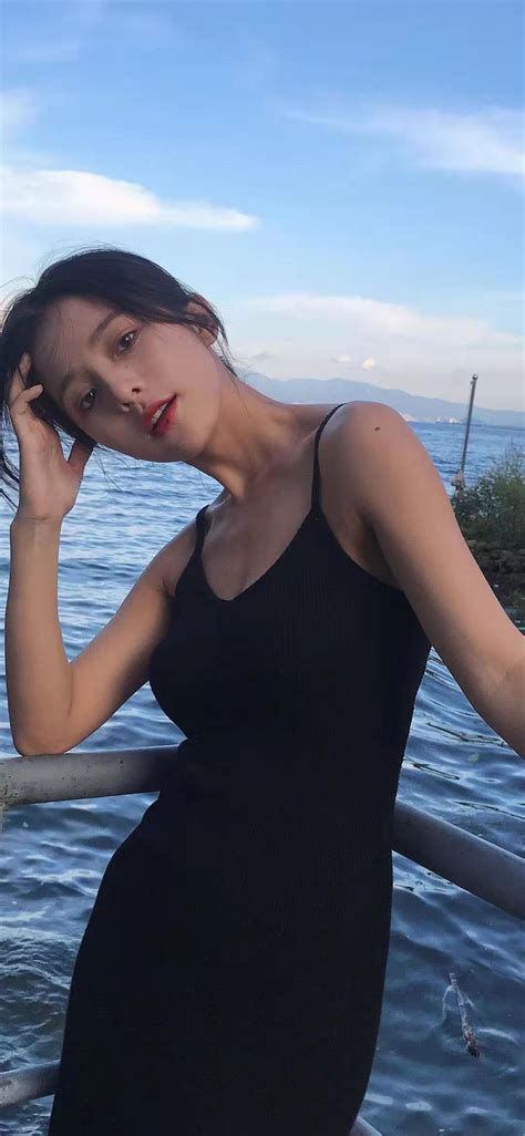 国产漂亮白嫩美女在线观看